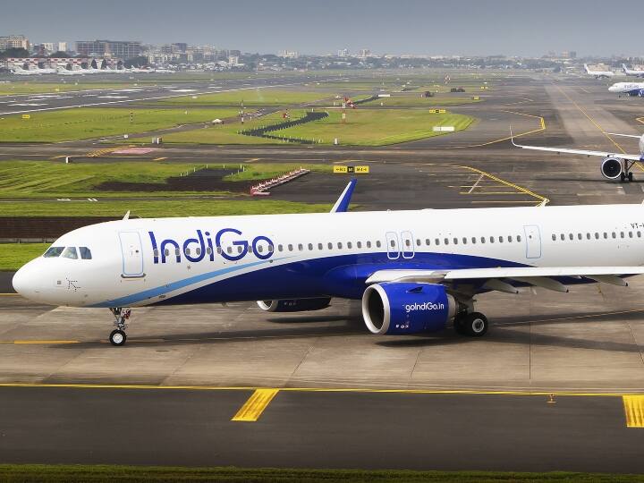 Indigo Flight return to Country from Pakistan Karachi after Emergency Landing ann Emergency Landing: पाकिस्तान के कराची में इमरजेंसी लैंडिंग करने वाली इंडिगो फ्लाइट स्वदेश लौटी, यात्रियों ने पायलट से कहा- थैंक यू!