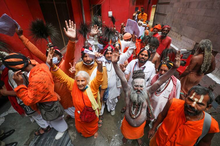 Amarnath Yatra 2022: কড়া নিরাপত্তা আর বাঁধভাঙা উৎসাহ, দুইয়ে মিলেই চলছে অমরনাথ যাত্রা