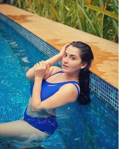 Shivaleeka Oberoi Photo: 'ખુદા હાફિઝ 2'ની એક્ટ્રેસ શિવાલીકા ઓબેરોયનો ગ્લેમરસ લૂક જોઈ ફેન્સ થયા ફિદા