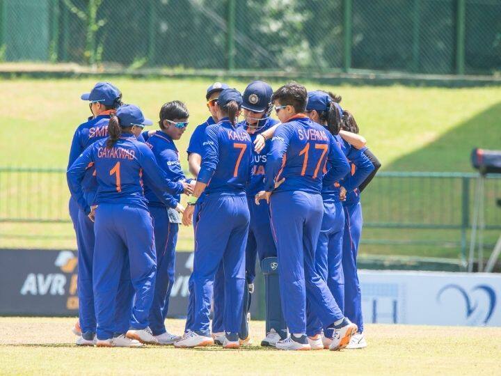 भारतीय महिला संघाने श्रीलंकेविरुद्ध सुरु असलेल्या तीन सामन्यांच्या एकदिवसीय मालिकेतील दुसऱ्या सामन्यात अतिशय दमदार विजयाची नोंद केली आहे