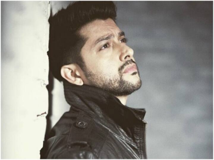 Aftab Shivdasani Net Worth: फिल्मों में नहीं चला सिक्का फिर भी करोड़ों की कमाई करते हैं आफताब शिवदसानी, कार कलेक्शन जान हैरान हो जाएंगे Aftab Shivdasani Net Worth Know about Life of Bollywood Actor Aftab Shivdasani Aftab Shivdasani Net Worth: फिल्मों में नहीं चला सिक्का फिर भी करोड़ों की कमाई करते हैं आफताब शिवदसानी, कार कलेक्शन जान हैरान हो जाएंगे