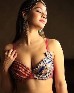 Namrata Malla Photos: भोजपुरी एक्ट्रेस नम्रता मल्ला ने फिर दिखाया कातिलाना अंदाज, तस्वीरें देख थमी फैन्स की सांसे