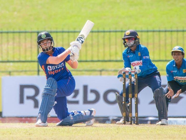 श्रीलंकेने दिलेल्या 174 धावा पूर्ण करताना भारतीय महिलांकडून सर्वात मोठी ओपनिंग पार्टनरशिप या दोघींनी उभारली.