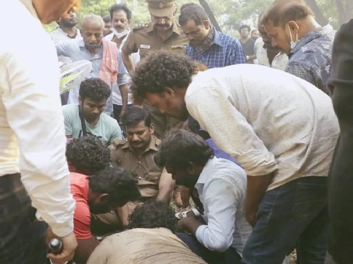 actor vishal got INJURED Again in the Sets of Laththi காலில் விழுந்த பலமான அடி... படப்பிடிப்பில் எழுந்திரிக்க முடியாமல் தவித்த விஷால்