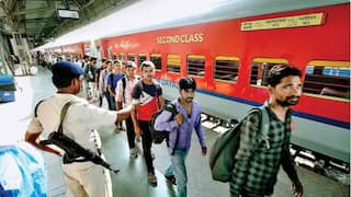 Railway Jobs: দশম শ্রেণি পাশ হলেই চাকরি, রেলে ১৬০০ পদে হবে নিয়োগ