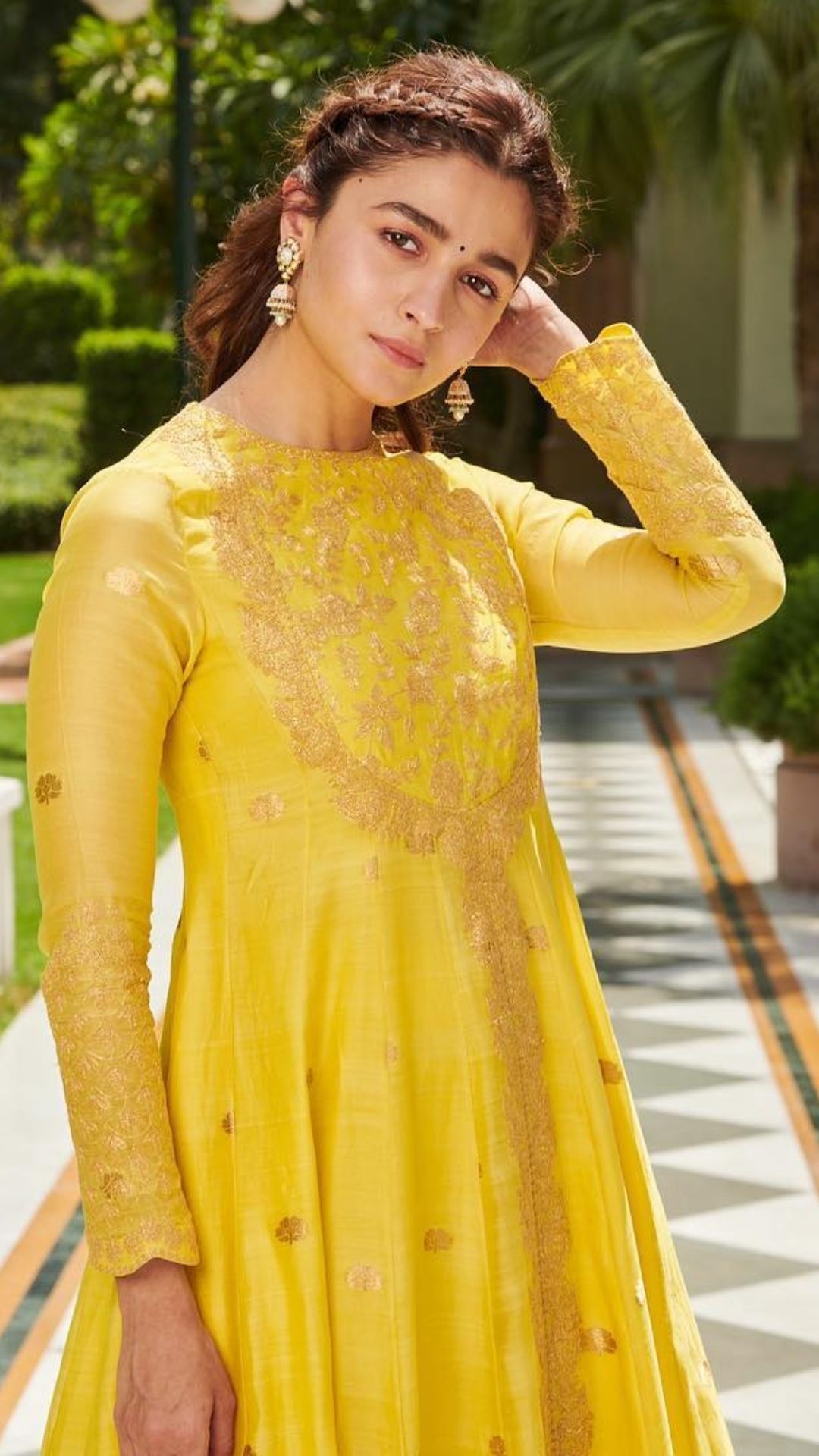 Alia Bhatt In Stunning Traditional Looks