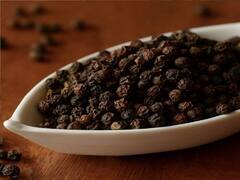 Black Pepper for Men : पुरुषांसाठी काळी मिरी गुणकारी; 'या' समस्या करते दूर