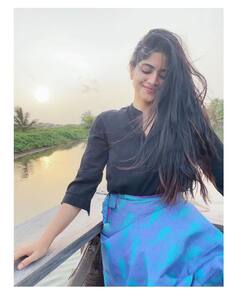 Megha Akash: நடிகை மேகா ஆகாஷ் இன்ஸ்டா ரவுண்டப்!