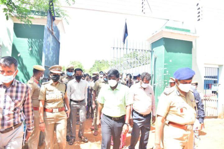 16 Sri Lankan Tamils ​​freed from Trichy special refugee camp திருச்சி அகதிகள் சிறப்பு முகாமில் இருந்து இலங்கை தமிழர்கள் 16 பேர் விடுதலை!