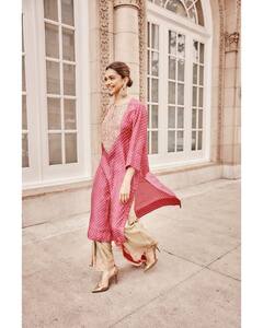 Deepika Padukone Slays American Streets In Indian Ethnic Wear