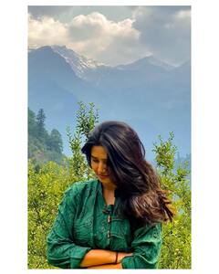 PHOTO : ‘सह्याद्रीची लेक’, प्राजक्ता माळी सह्याद्रीच्या कुशीत लुटतेय सुट्ट्यांचा आनंद!