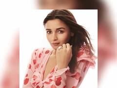 PHOTO : हॉट पिंक मिनी ड्रेस, ‘मॉम टू बी’ आलिया भट्टचा ग्लॅमरस अंदाज!