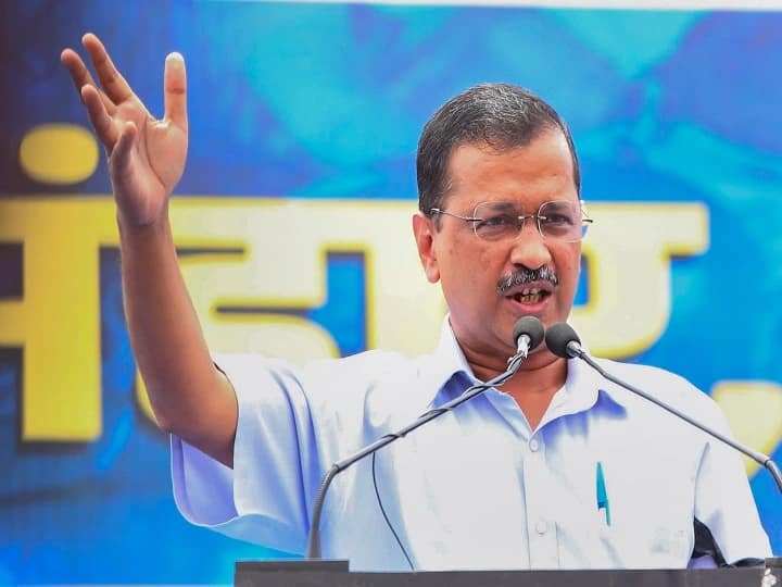 Gujarat Politics: केजरीवाल ने साधा निशाना, बोले- AAP के दिल्ली मॉडल में कमियां निकालने में नाकाम रही BJP Gujarat CM Arvind Kejriwal targets BJP says Party has failed to find flaws in AAP Delhi model Gujarat Politics: केजरीवाल ने साधा निशाना, बोले- AAP के दिल्ली मॉडल में कमियां निकालने में नाकाम रही BJP