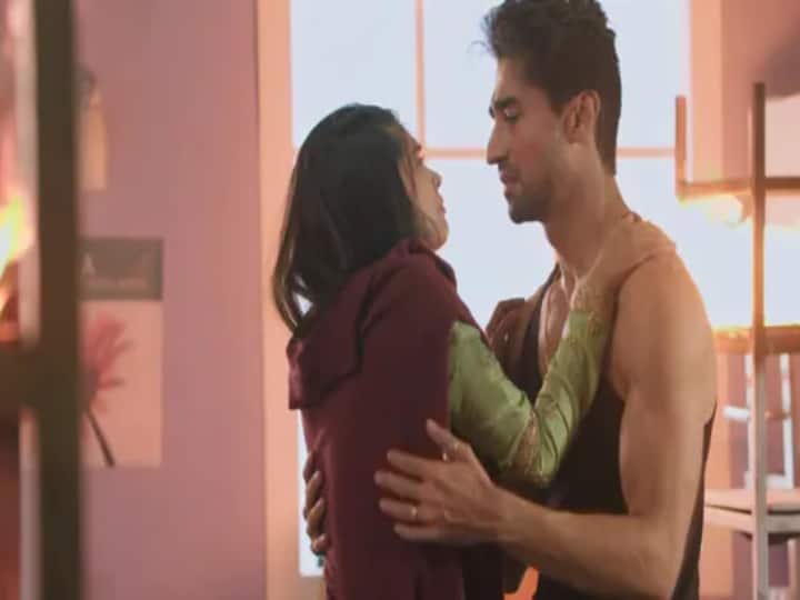 yeh rishta kya kehlata hai today episode akshara faints during firebreak abhimanyu rescued her Yeh Rishta Kya Kehlata hai Today Episode: आग की लपटों के बीच बेहोश होगी अक्षरा तो कैसे बचाएगा अभिमन्यु? आज के एपिसोड में होगा फुल ड्रामा