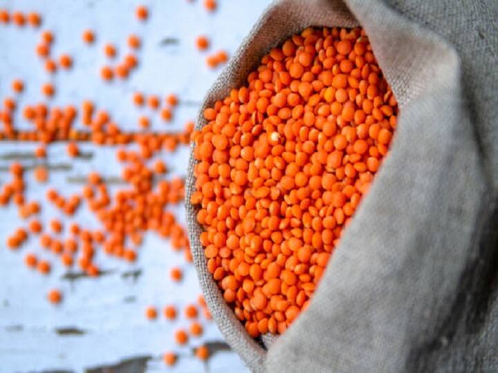 देवभूमि उत्तराखंड के लिये भी कृषि वैज्ञानिकों ने मसूर की कई उन्नत किस्में ईजाद की हैं, जिसमें वीएल-103, वीएल-507, वीएल-129, वीएल-514, वीएल-133, पीएल-5, पीएल-6, आदि किस्में मौसम और मिट्टी के अनुरूप अच्छी उपज देती हैं.