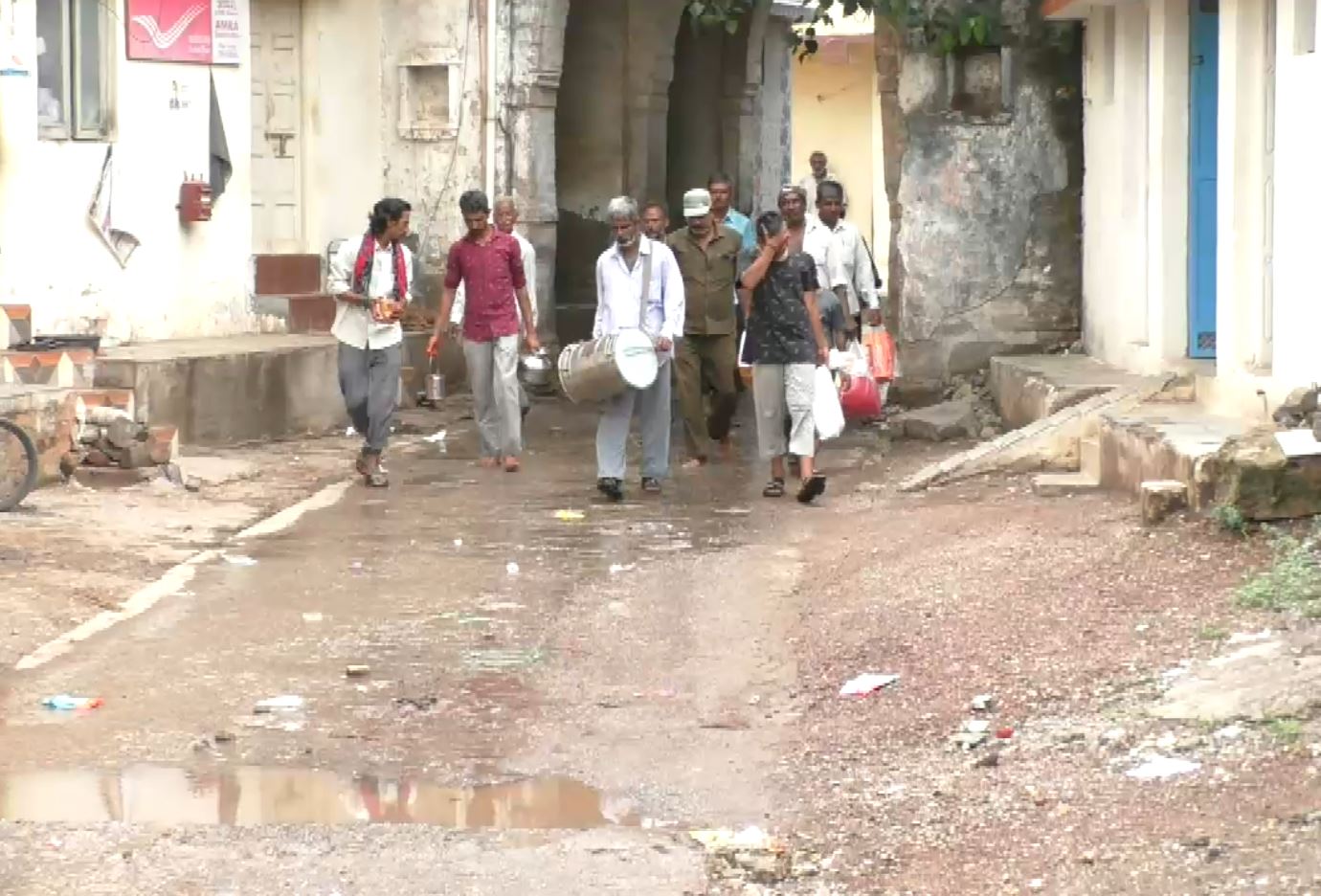 Rain Forecast: જામનગરના આ ગામમાં કુવામાં રોટલો નાખીને કરવામાં આવે છે વરસાદનો વરતારો