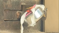 અમદાવાદઃમાર્ગ-મકાન વિભાગની કાર્યવાહી, 9 થી 10 દુકાનો કરવામાં આવી સીલ