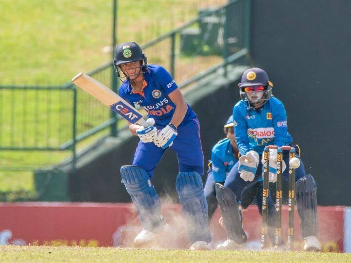 यावेळी मंधानाने 83 चेंडूत 91 तर शेफालीने 71 चेंडूत 71 धावा करत आव्हान पूर्ण केलं. ज्यामुळे तब्बल 10 विकेट्सनी भारताचा विजय झाला.