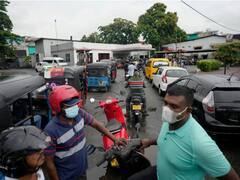 Sri Lanka Crisis: तेल की किल्लत के बाद श्रीलंका में सभी सरकारी स्कूल भी बंद, जानिए स्थिति