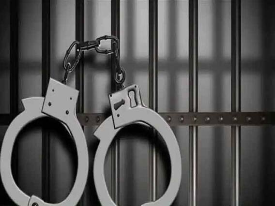 Karnataka: पुलिस सब इंस्पेक्टर भर्ती घोटाले में ADGP अमृत पॉल गिरफ्तार, ऐसे खुला था मामला Karnataka: पुलिस सब इंस्पेक्टर भर्ती घोटाले में ADGP अमृत पॉल गिरफ्तार, ऐसे खुला था मामला