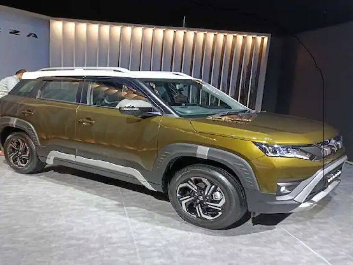 नवीन Brezza 4 प्रकारांमध्ये उपलब्ध आहे. यात Lxi, Vxi, Zxi आणि Zxi+ चा समावेश आहे. नवीन Brezza ची लांबी 3,995 मिमी, रुंदी 1,790 मिमी आणि उंची 1,685 मिमी आहे. याचा व्हीलबेस 2,500mm आहे.