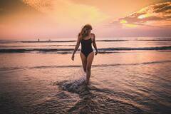 37 ઉંમરે આ હિરોઈને બોલ્ડનેસની હદ પાર કરી, ફિગર જોઈને મલાઈકા અરોરાને ભૂલી જશો