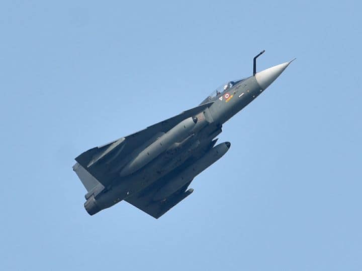 India's Tejas Aircraft Emerges As Malaysia’s Top Choice To Replace Ageing Fleet Of Fighter Jets: HAL Tejas Aircraft Emerges As Malaysia’s Top Choice To Replace Ageing Fleet Of Fighter Jets: HAL Chairman India's Tejas Aircraft Emerges As Malaysia’s Top Choice To Replace Ageing Fleet Of Fighter Jets: HAL