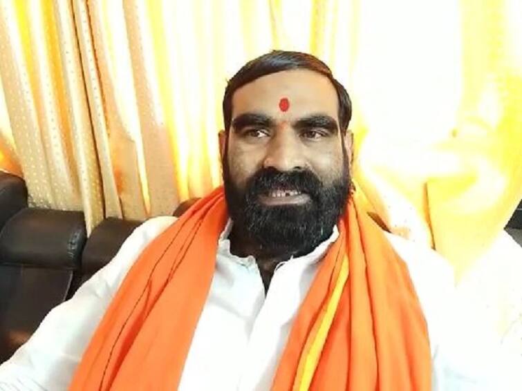 maharashtra News Hingoli News MLA Santosh Bangar in discussion again Shiv Sena woman office bearer abused by supporter of MLA Bangar Audio Clip: आमदार संतोष बांगर पुन्हा चर्चेत, 'शिवसेना महिला पदाधिकाऱ्याला समर्थकाकडून शिवीगाळ'