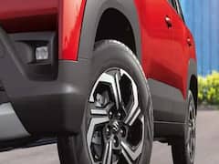 नवीन लूक आणि अपडेटेड फीचर्स, अशी आहे नवीन Maruti Brezza