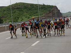 Photo Gallery: चक्क समृद्धी महामार्गावर भरली 'स्केटिंग मॅरेथॉन'; मुलांनी लुटला आनंद