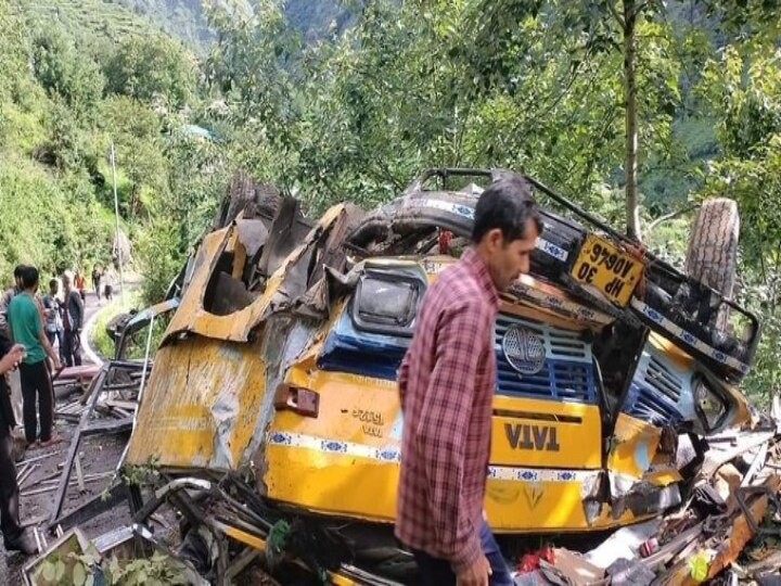 Himachal pradesh Bus accident: இமாச்சல பிரதேசத்தில் கோர விபத்து..! 16 பேர் உயிரிழந்த சோகம்...!