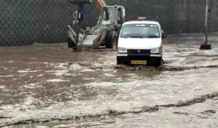 Rainy weather in many parts of Gujarat Gujarat Rain રાજ્યના અનેક વિસ્તારોમાં વરસાદની તોફાની બેટિંગ, દ્વારકાના દરિયામાં કરંટ જોવા મળ્યો