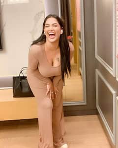 इस पाकिस्तानी मॉडल के आगे फीकी हैं कई बॉलीवुड एक्ट्रेसेस, फोटोज़ देख हैरान ना रह जाएं तो कहना!