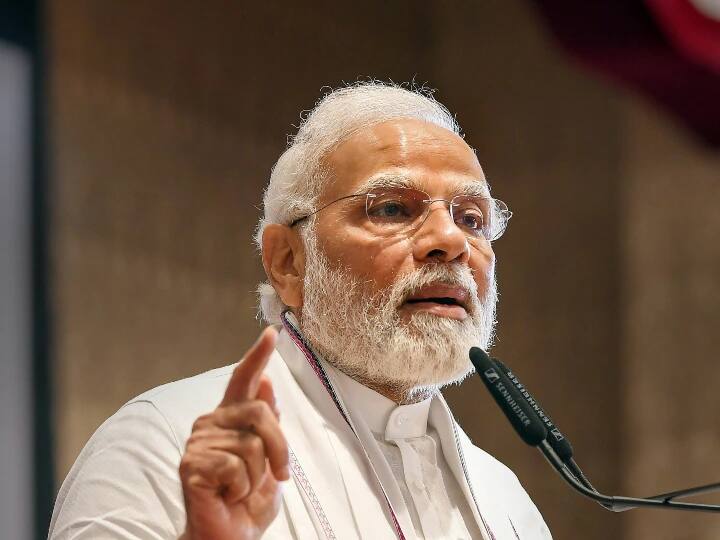 Gujarat Visit of PM Modi inaugurates Digital India Week 2022 shares its success stories targeted Opposition PM Modi in Gujarat: पीएम मोदी ने शेयर की डिजिटल इंडिया की सफलता की कहानियां, भ्रष्टाचार को लेकर कही ये बात