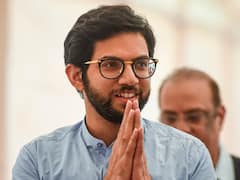 Politics: उद्धव ठाकरे, संजय राऊत यांच्यानंतर बंडखोर आमदारांच्या निशाण्यावर आदित्य ठाकरे; केला गंभीर आरोप...