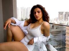 એક્ટ્રેસ શમા સિકંદરનો જોવા મળ્યો કાતિલ અંદાજ, જુઓ શાનદાર તસવીરો