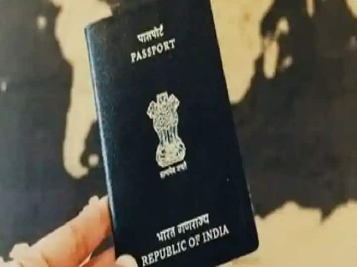 মনে রাখবেন এই আপডেট করার সময় পাসপোর্টের ভ্যালিড থাকতে হবে। আপনি যেকোনও দুটি উপায়ে আপনার স্ত্রীর নাম এতে যোগ করতে পারেন।