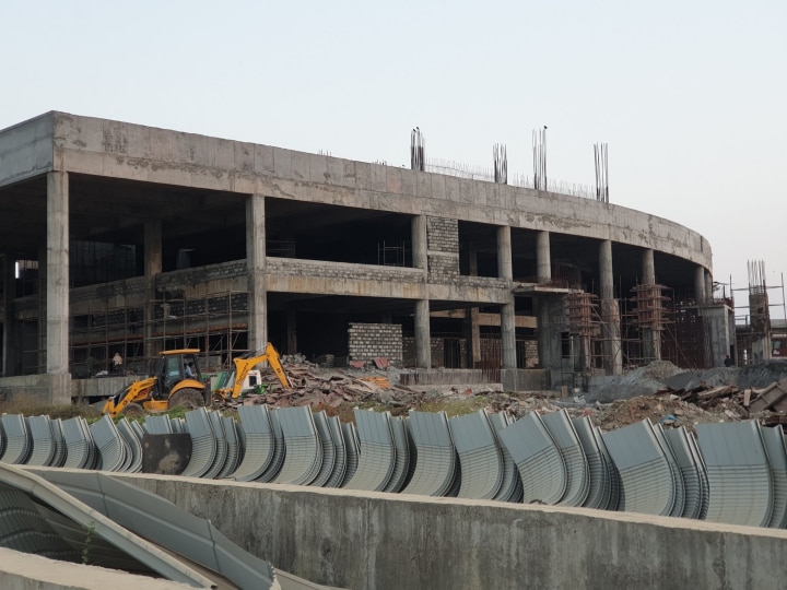 Kilambakkam Metro: கிளாம்பாக்கத்திற்கு வருகிறது மெட்ரோ.. சூப்பர் ஹீரோவாகும் வண்டலூர்..!