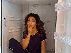 PHOTO: कहर! या अभिनेत्रीने केलं चक्क फ्रिजमध्ये बसून फोटोशूट..