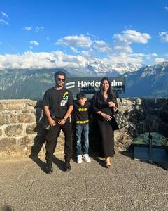 पत्नी के साथ स्विट्ज़रलैंड में रोमांटिक हुआ टीवी का ये मशहूर अभिनेता, इंस्टा पर वायरल हो गईं तस्वीरें