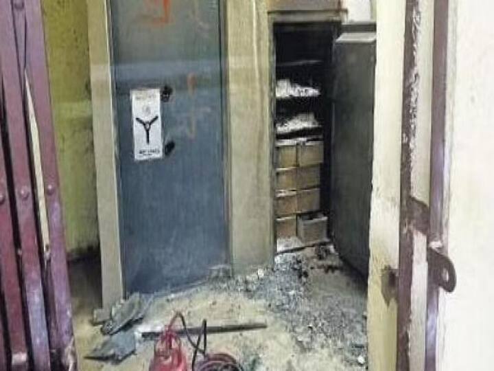 வங்கி லாக்கரை உடைத்து 8 கிலோ தங்கம் கொள்ளை..! தெலங்கானாவில் துணிகரம்...!