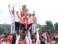 Aurangabad: बंडखोरीनंतर पहिल्यांदाच मतदारसंघात परतणाऱ्या रमेश बोरणारेंचं जंगी स्वागत