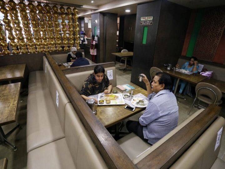 New CCPA Guidelines On Service Charge: Here's What Customer Can Do If Restaurant Levies Service Charge To Bill CCPA Guidelines: Here's What Customer Can Do If Restaurant Levies Service Charge To Bill