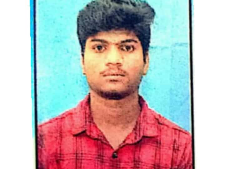 college student committed suicide by jumping on the train near Kulithalai குளித்தலை அருகே கல்லூரி மாணவர்  ரயில் மீது பாய்ந்து  தற்கொலை -  காதல் தோல்வியா? என விசாரணை