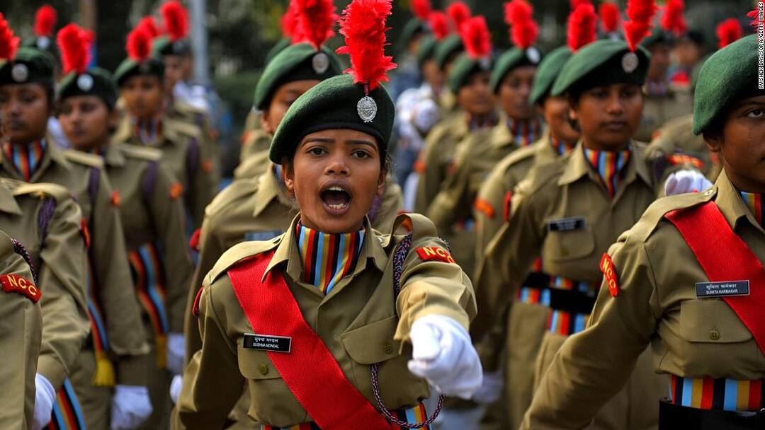 Agnipath Recruitment : अग्निपथ योजनेत तरुणींनाही संधी; 20 टक्के जागा राखीव 20% of candidates will be women to form the first batch of Agniveers for Agnipath Recruitment Scheme Navy Officials Agnipath Recruitment : अग्निपथ योजनेत तरुणींनाही संधी; 20 टक्के जागा राखीव