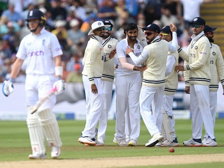  भारतीय संघाला इंग्लंडविरुद्ध पाचव्या कसोटीत सात विकेट्सनी पराभव पत्करावा लागला. या पराभवामुळे मालिकेत 2-1 ने आघाडीवर असलेला भारत मालिका जिंकू शकला नाही. मालिका 2-2 ने अनिर्णित सुटली.