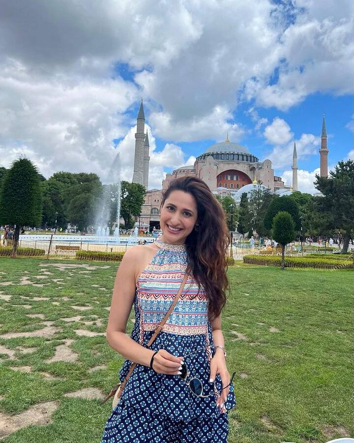 ప్రగ్యా జైస్వాల్ లేటెస్ట్ ఫొటోలు (Photo Courtesy: Pragya Jaiswal Instagram)
