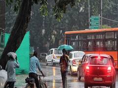 Delhi-NCR Weather Forecast Today: दिल्ली-एनसीआर में आज मिल सकती है उमस भरी गर्मी से राहत, हल्की बारिश का है अनुमान