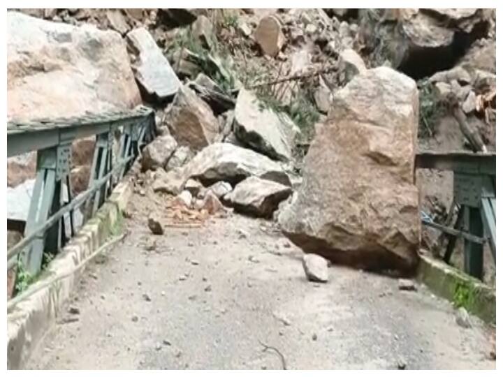 Rishikesh-Badrinath Highway and Kedarnath National Highway completely blocked due to landslide ANN Rudraprayag Landslide: बद्रीनाथ-केदारनाथ NH पर भूस्खलन से आवाजाही ठप, चारधाम यात्रियों की बढ़ी मुश्किलें