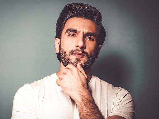 Ranveer Singh Birthday: Unknown Facts Of Actor And His Networth Details |  Ranveer Singh Birthday: कभी एड एजेंसी में नौकरी करते थे रणवीर सिंह, अब हैं  करोड़ों की नेटवर्थ के मालिक